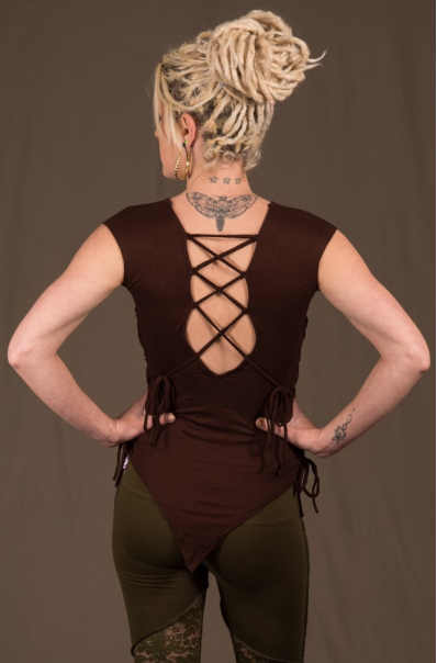 T18 - Top in Viscose-lycra with down peaks, linked backless and linked open sides 
